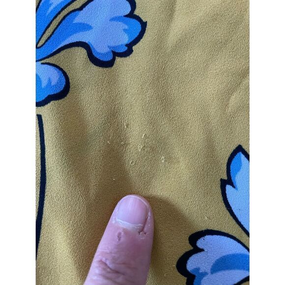 Loft yellow w/light blue floral blouse MP - Picture 6 of 6